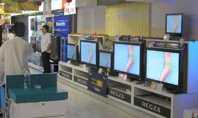 電子商務(wù)浪潮與通訊設(shè)備銷售 2011年家電市場渠道混戰(zhàn)的催化劑